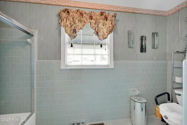 $265,000 | 1960 Edwards Fork Road, Scotland Neck, NC 27874