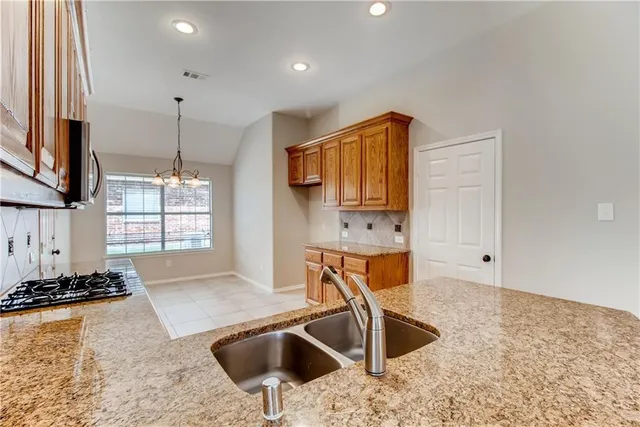 $2,600 | 12621 Greenhaven Drive, Frisco, TX 75035