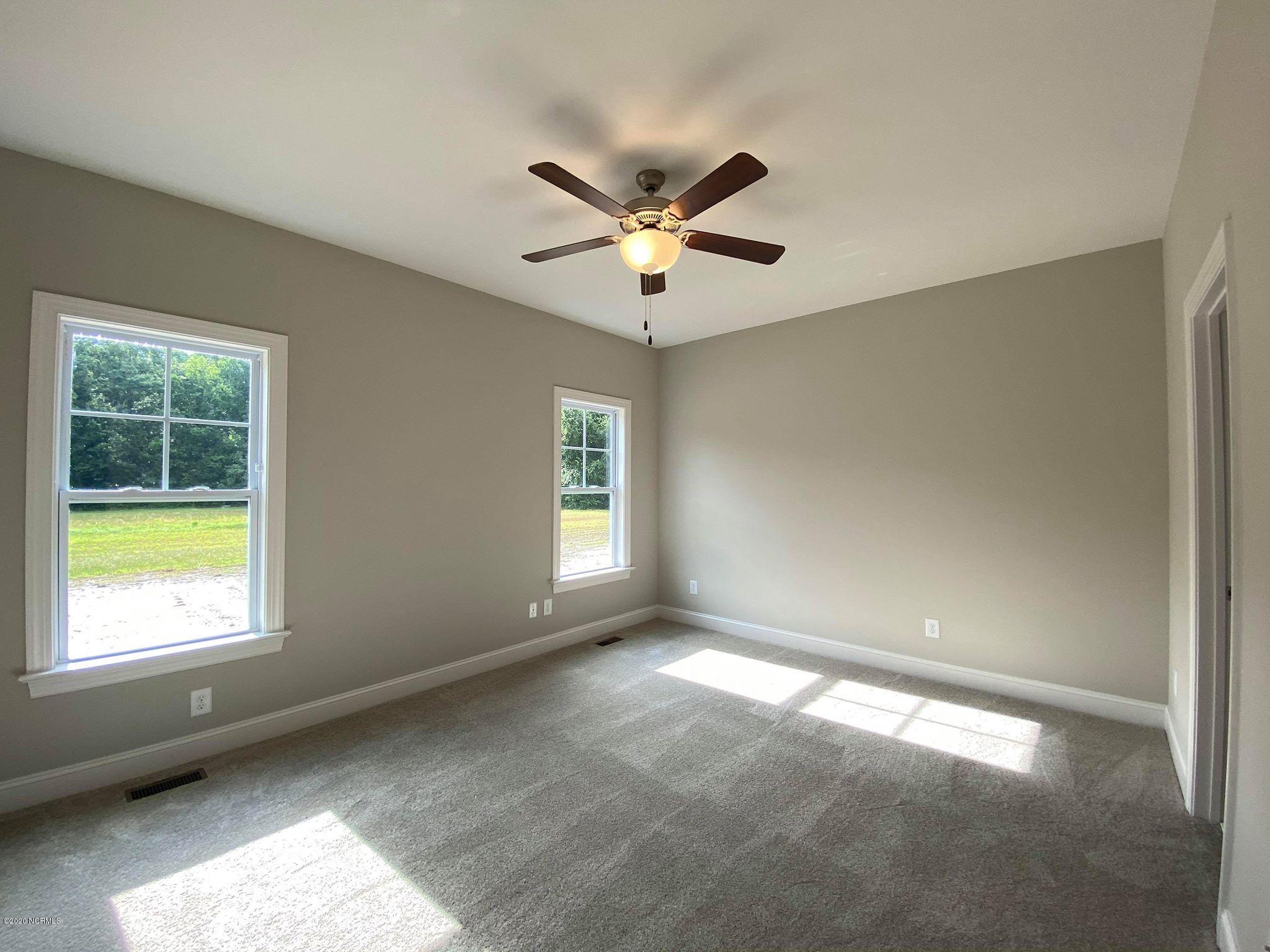 3963 Loop Road Nashville, NC 27856 - Photo 6 of 17 83081495_1030394990691043_86873356706394