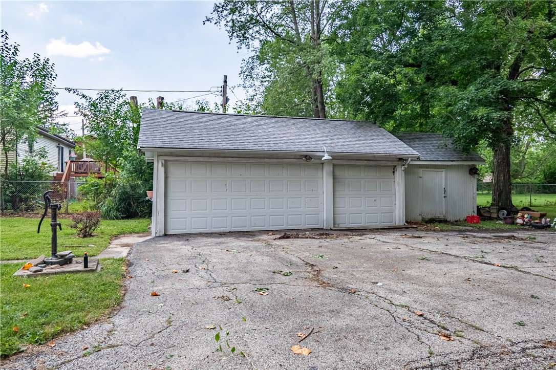 320 East Maryland Heights Road Decatur, IL 62526 - Photo 21 of 24
