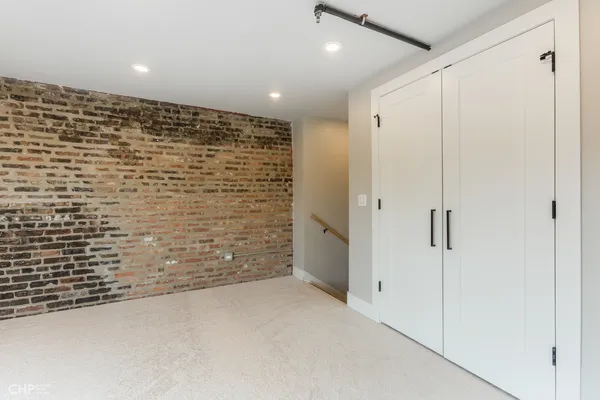 $3,925 | 729 North Sangamon Street, Unit 410, Chicago, IL 60642