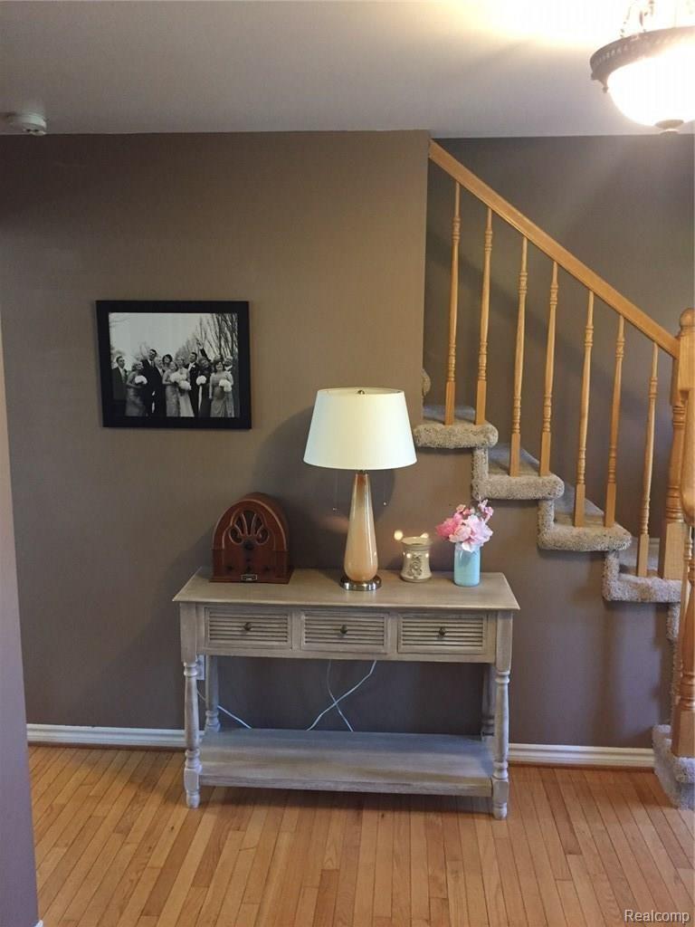 19238 Gudith Road Trenton, MI 48183 - Photo 6 of 97 IMG_3388.JPG