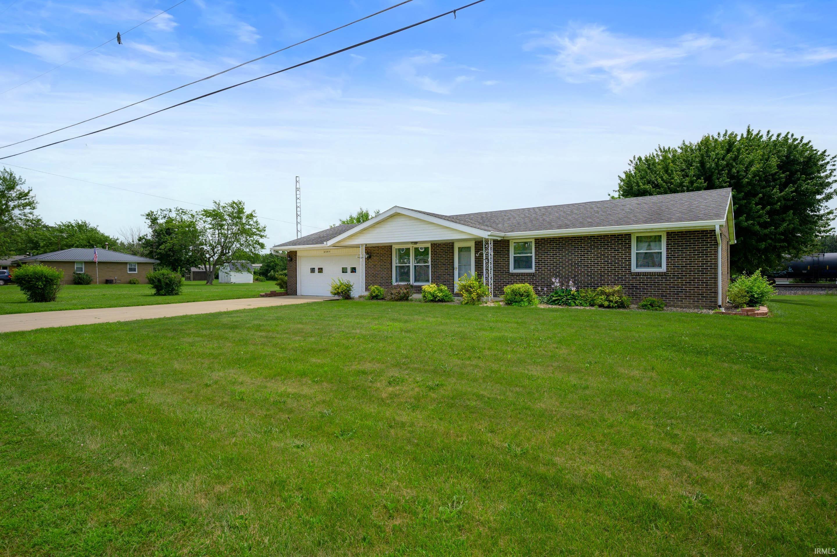 6507 East Piccadilly Road Muncie, IN 47303 - Photo 3 of 25 Gallery Image 3