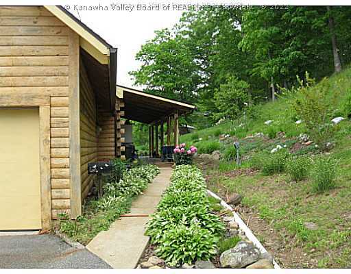 202 Hollister Road Griffithsville, WV 25521 - Photo 2 of 16 Exterior Front.