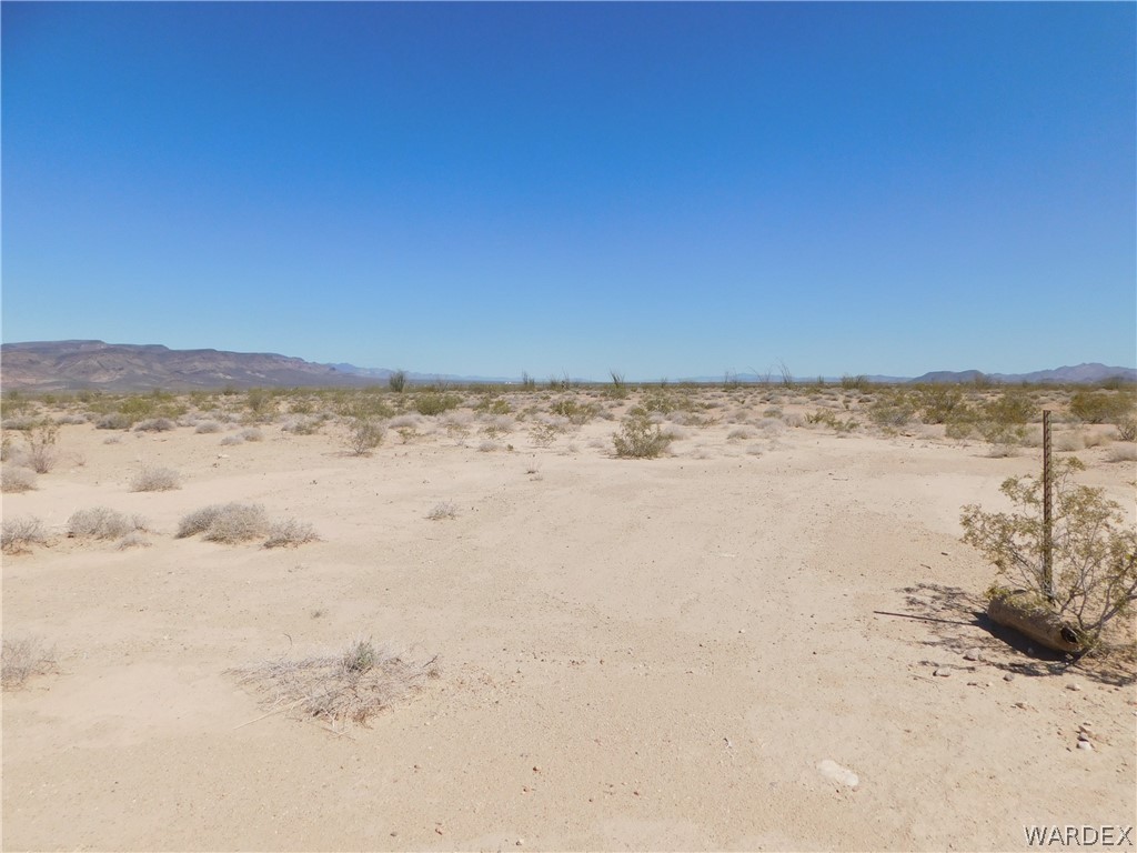 0 West Santa Fe Ranch Road Yucca, AZ 86438 - Photo 4 of 12 a view of ocean with beach