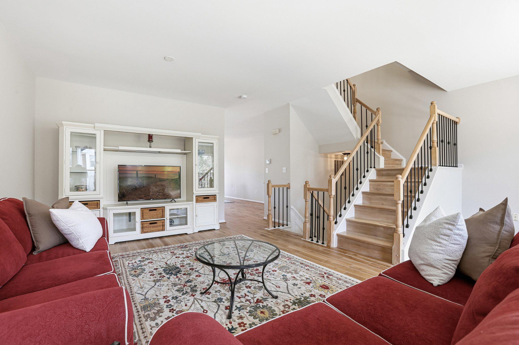 44100 Rising Sun Terrace Ashburn, VA 20147 - Photo 15 of 67 2nd Floor Bright Living Room & Dining Room