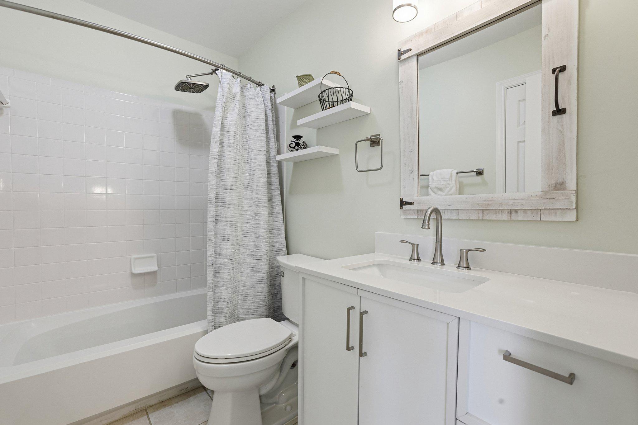 44100 Rising Sun Terrace Ashburn, VA 20147 - Photo 33 of 67 3rd floor Remodeled Hall Bath