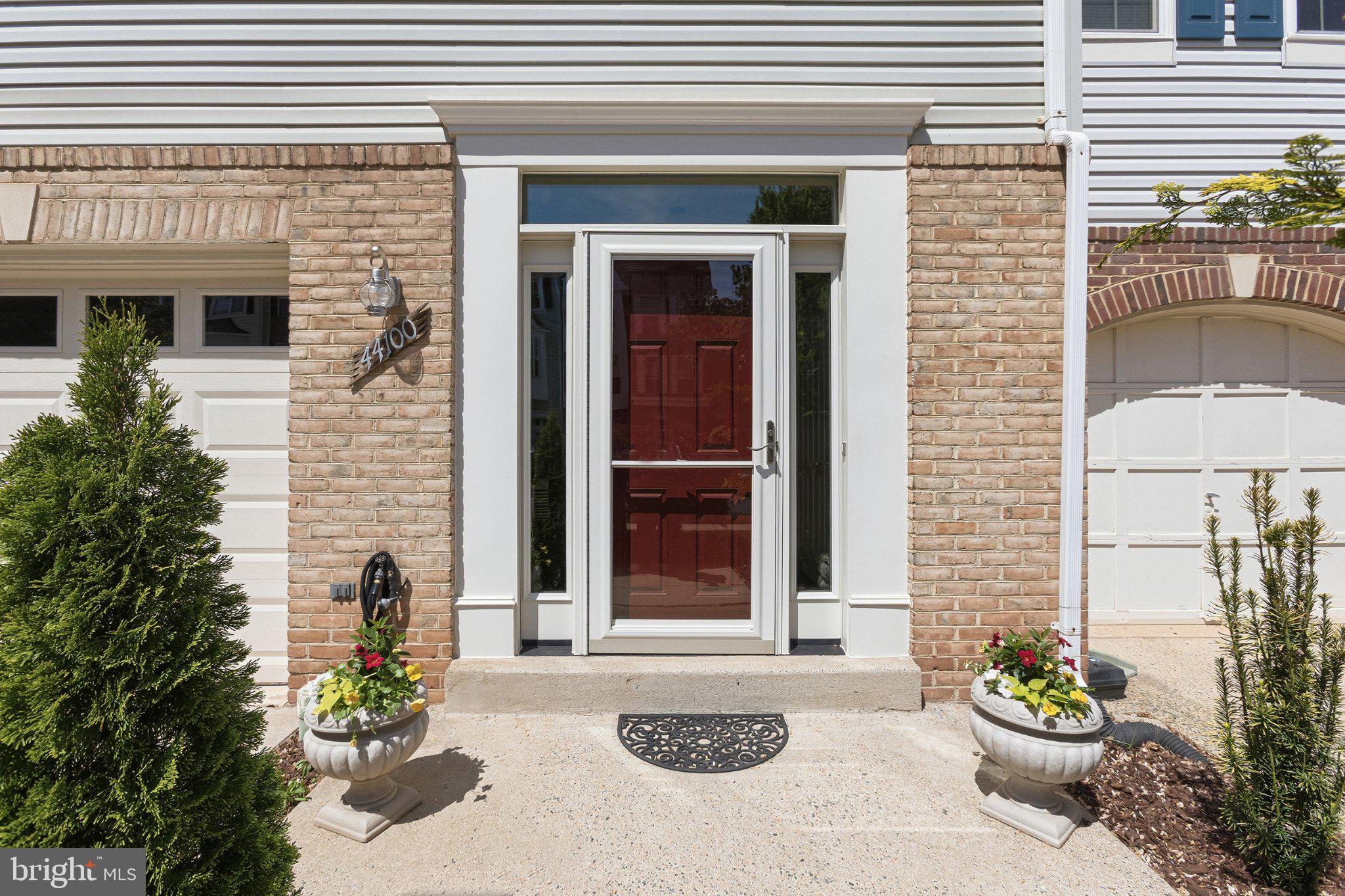 44100 Rising Sun Terrace Ashburn, VA 20147 - Photo 37 of 67 Ground floor entrance.
