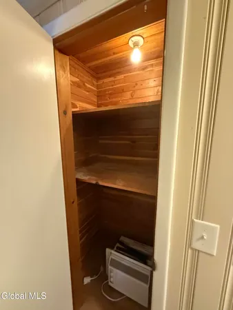 $2,300 | 2 Pinewood Court, Ballston, NY 12027