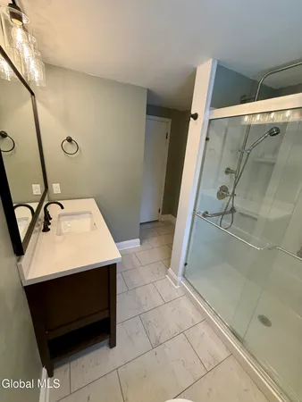 $2,300 | 2 Pinewood Court, Ballston, NY 12027