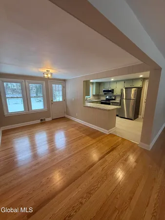 $2,300 | 2 Pinewood Court, Ballston, NY 12027