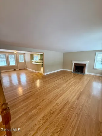 $2,300 | 2 Pinewood Court, Ballston, NY 12027