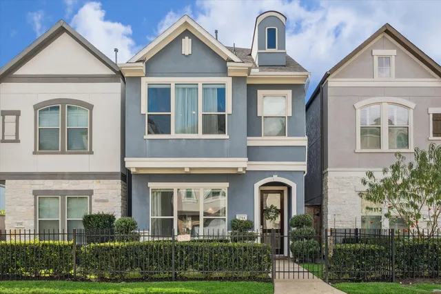$449,000 | 2714 Strathwood Lane, Houston, TX 77082