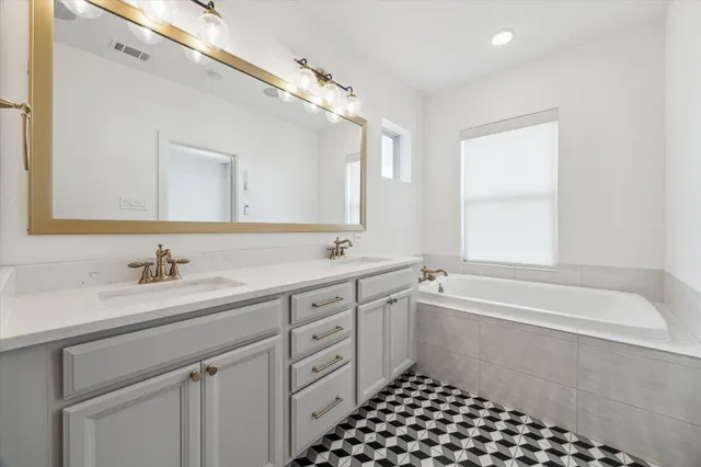 $449,000 | 2714 Strathwood Lane, Houston, TX 77082