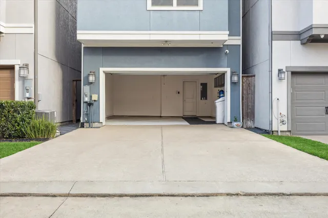 $449,000 | 2714 Strathwood Lane, Houston, TX 77082