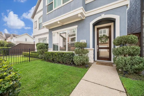 $449,000 | 2714 Strathwood Lane, Houston, TX 77082