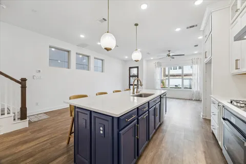 $449,000 | 2714 Strathwood Lane, Houston, TX 77082