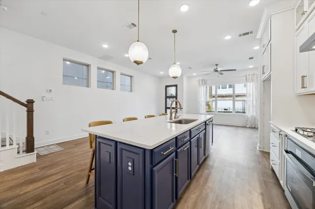 $449,000 | 2714 Strathwood Lane, Houston, TX 77082