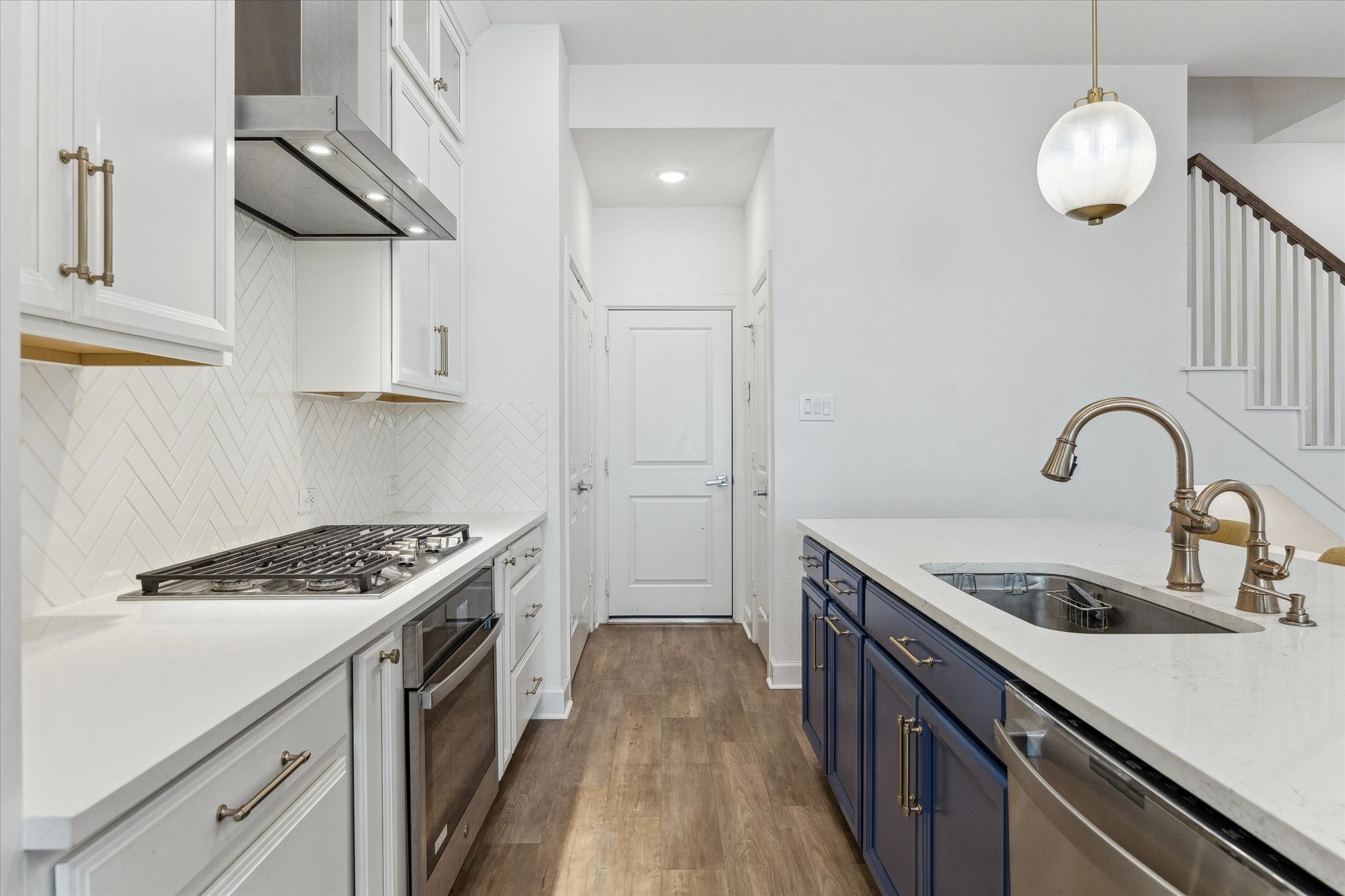 2714 Strathwood Lane Houston, TX 77082 - Photo 9 of 35