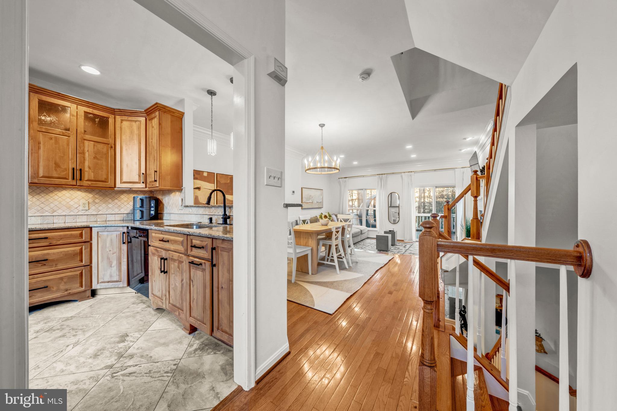 12027 Edgemere Circle Reston, VA 20190 - Photo 20 of 64