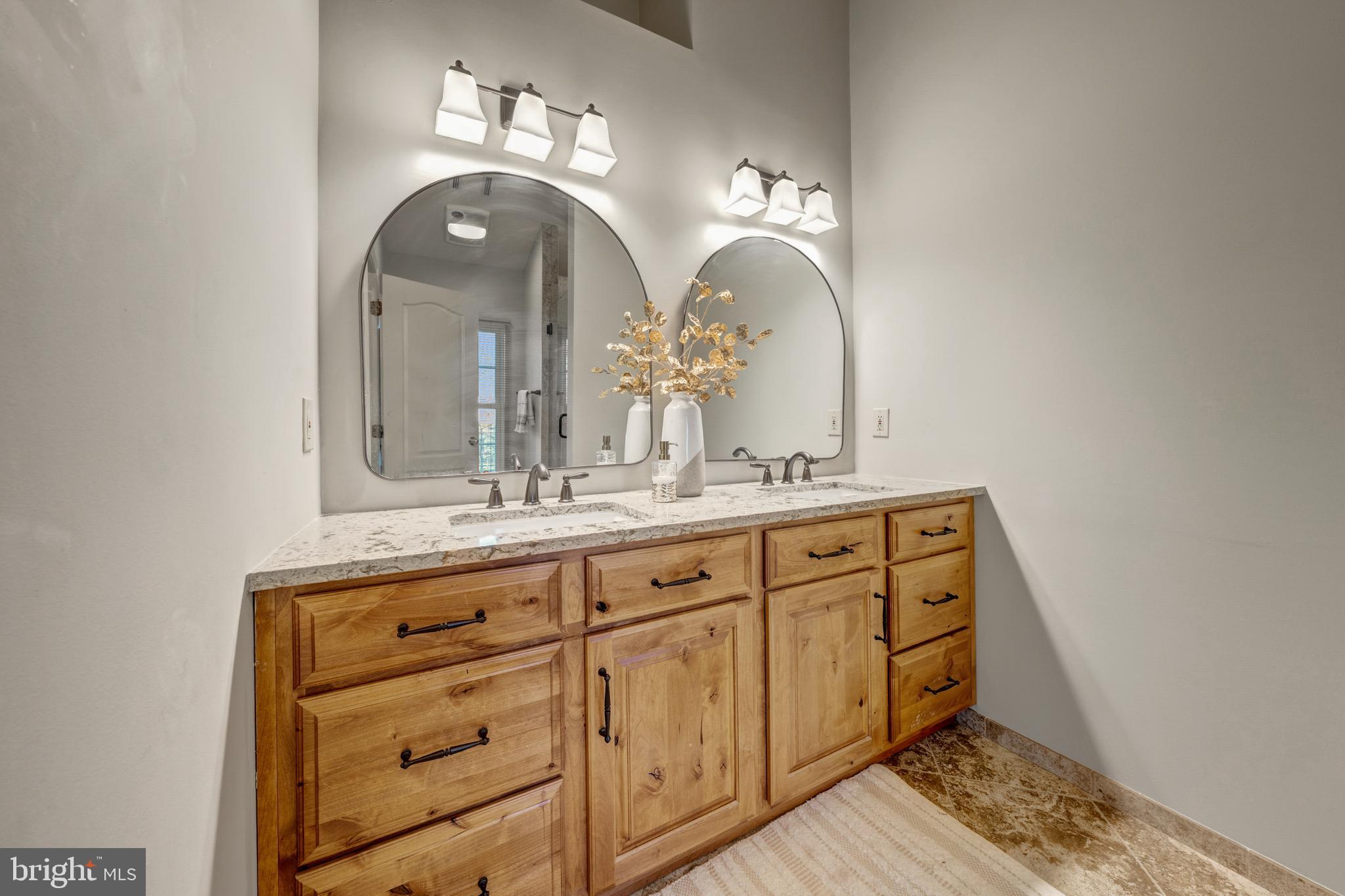 12027 Edgemere Circle Reston, VA 20190 - Photo 37 of 64