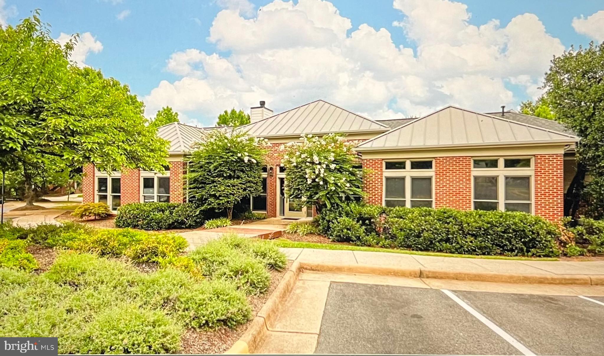 12027 Edgemere Circle Reston, VA 20190 - Photo 59 of 64 Community clubhouse