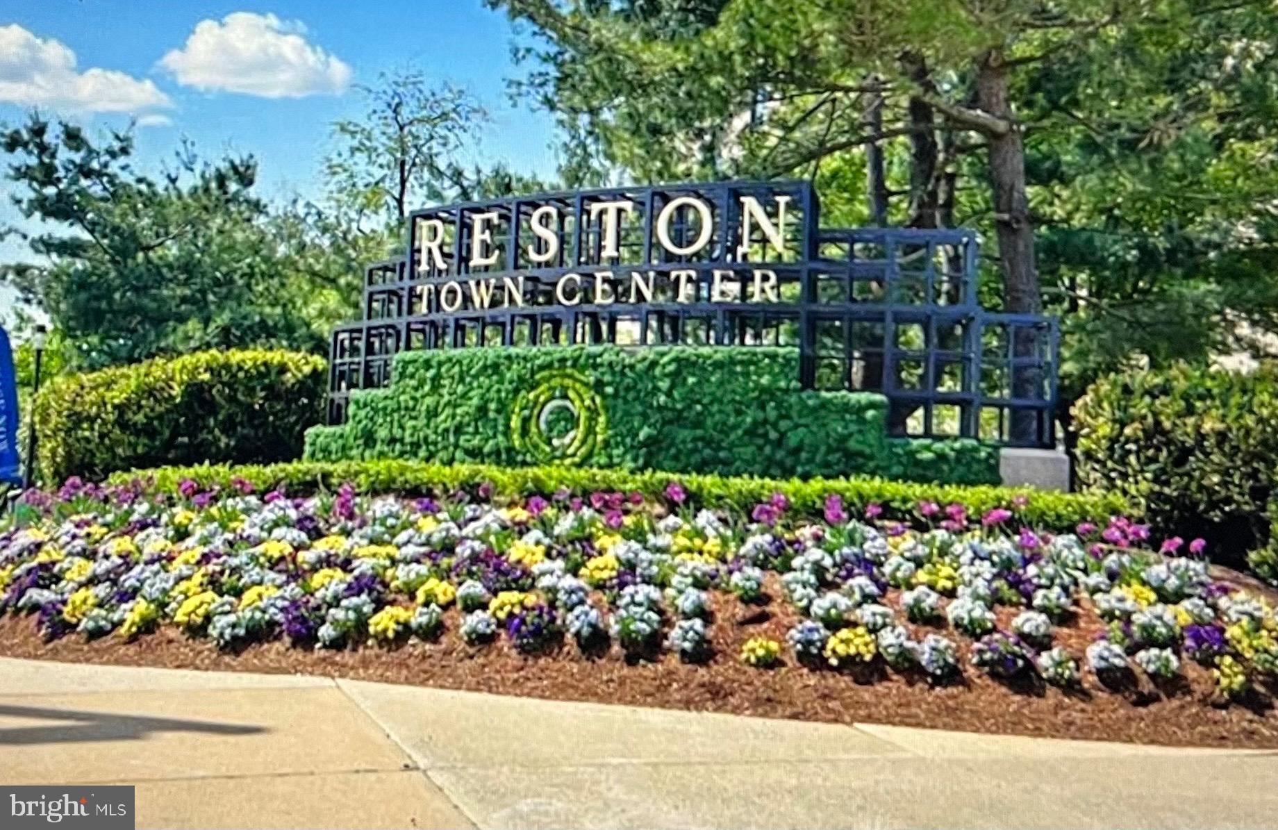 12027 Edgemere Circle Reston, VA 20190 - Photo 63 of 64 Reston