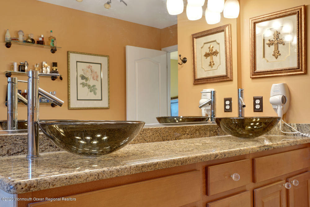 120 Seaspray Road Manahawkin, NJ 08050 - Photo 22 of 48 044_dsc03055-dsc03059
