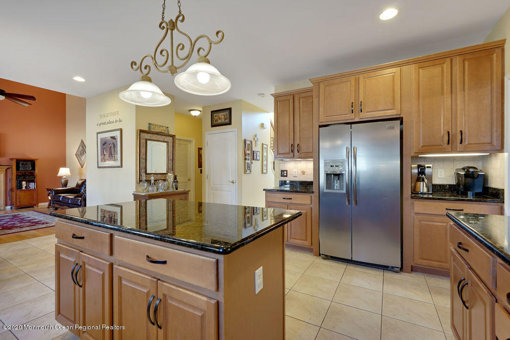 120 Seaspray Road Manahawkin, NJ 08050 - Photo 8 of 48 019_dsc02925-dsc02929
