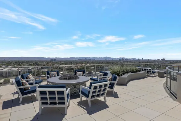 $6,000 | 2211 East Camelback Road, Unit 605, Phoenix, AZ 85016