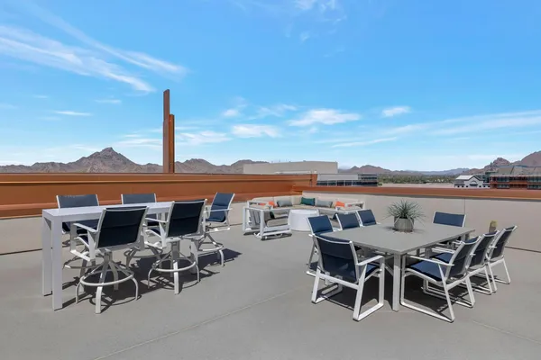 $6,000 | 2211 East Camelback Road, Unit 605, Phoenix, AZ 85016