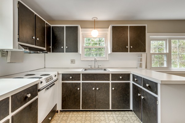 506 Brook Road Milton, MA 02186 - Photo 13 of 30 Gallery Image 13