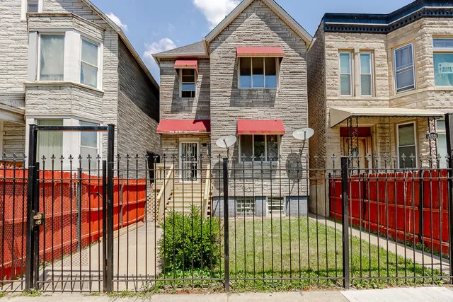 $215,000 | 648 West 60th Street, Chicago, IL 60621