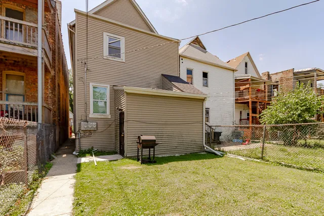 $215,000 | 648 West 60th Street, Chicago, IL 60621