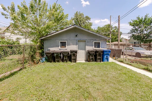 $215,000 | 648 West 60th Street, Chicago, IL 60621