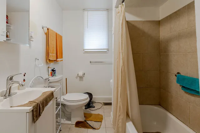 $215,000 | 648 West 60th Street, Chicago, IL 60621