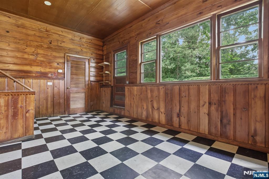 195 Riveredge Road, Unit 1 Tenafly, NJ 07670 - Photo 14 of 21 Gallery Image 14