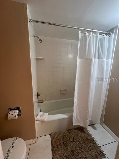 7205 Curtiss Avenue, Unit 2F Sarasota, FL 34231 - Photo 12 of 18