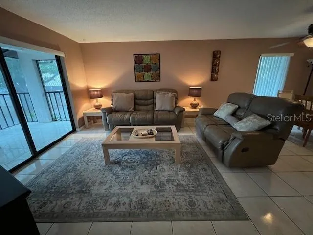 $1,950 | 7205 Curtiss Avenue, Unit 2F, Sarasota, FL 34231