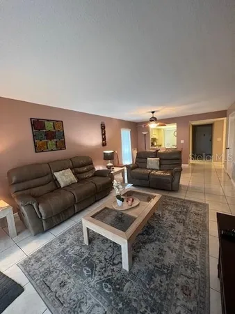 $1,950 | 7205 Curtiss Avenue, Unit 2F, Sarasota, FL 34231