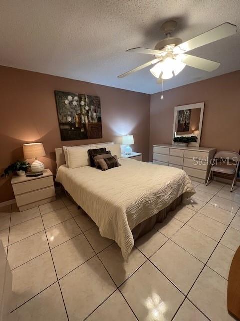 7205 Curtiss Avenue, Unit 2F Sarasota, FL 34231 - Photo 10 of 18