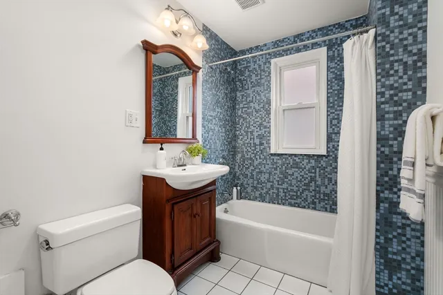 $895,000 | 24 Cambridge Terrace, Unit 2, Cambridge, MA 02140