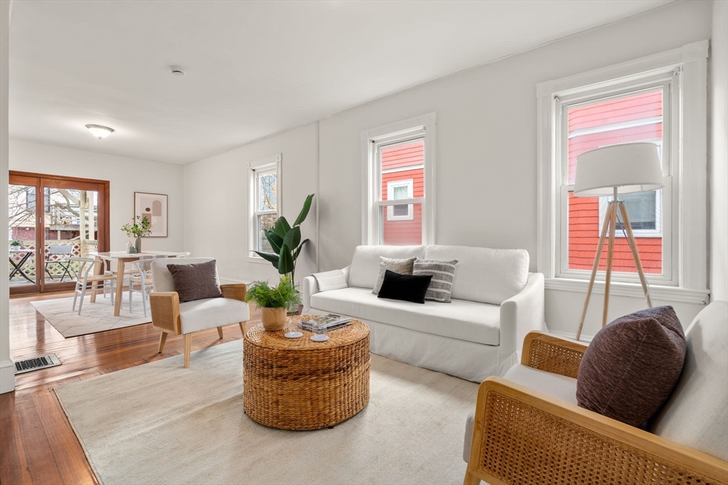 24 Cambridge Terrace, Unit 2 Cambridge, MA 02140 - Photo 2 of 27