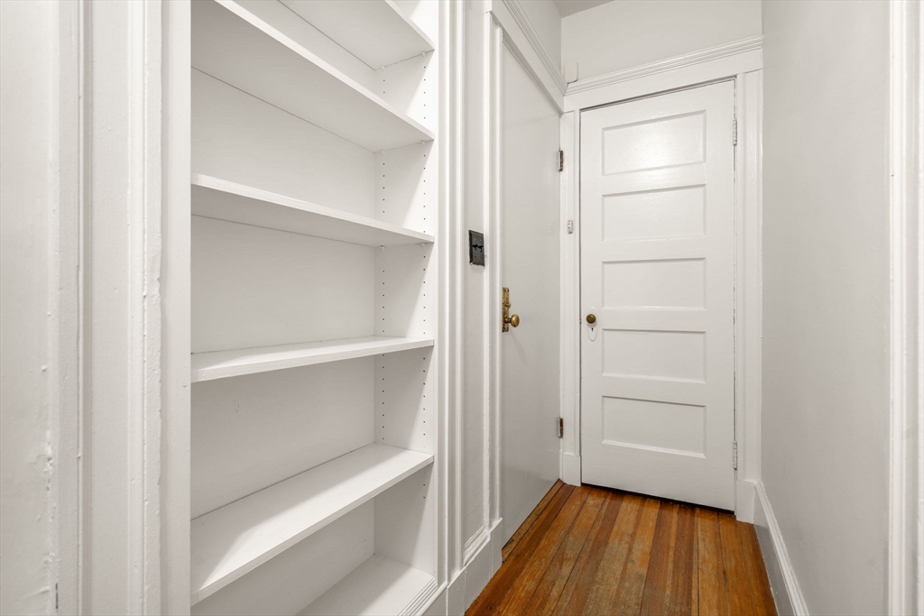 24 Cambridge Terrace, Unit 2 Cambridge, MA 02140 - Photo 21 of 27