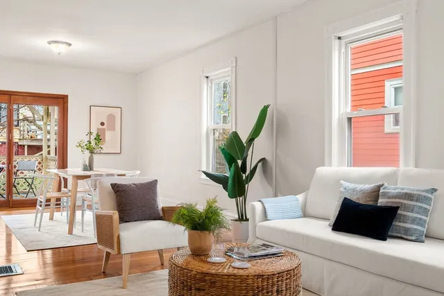 $895,000 | 24 Cambridge Terrace, Unit 2, Cambridge, MA 02140