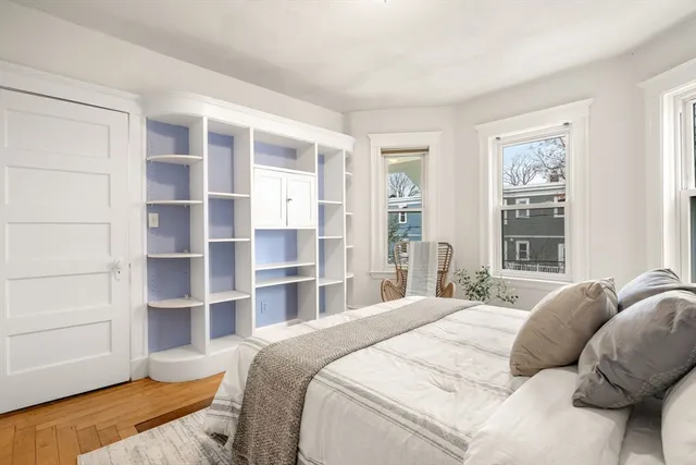 $895,000 | 24 Cambridge Terrace, Unit 2, Cambridge, MA 02140