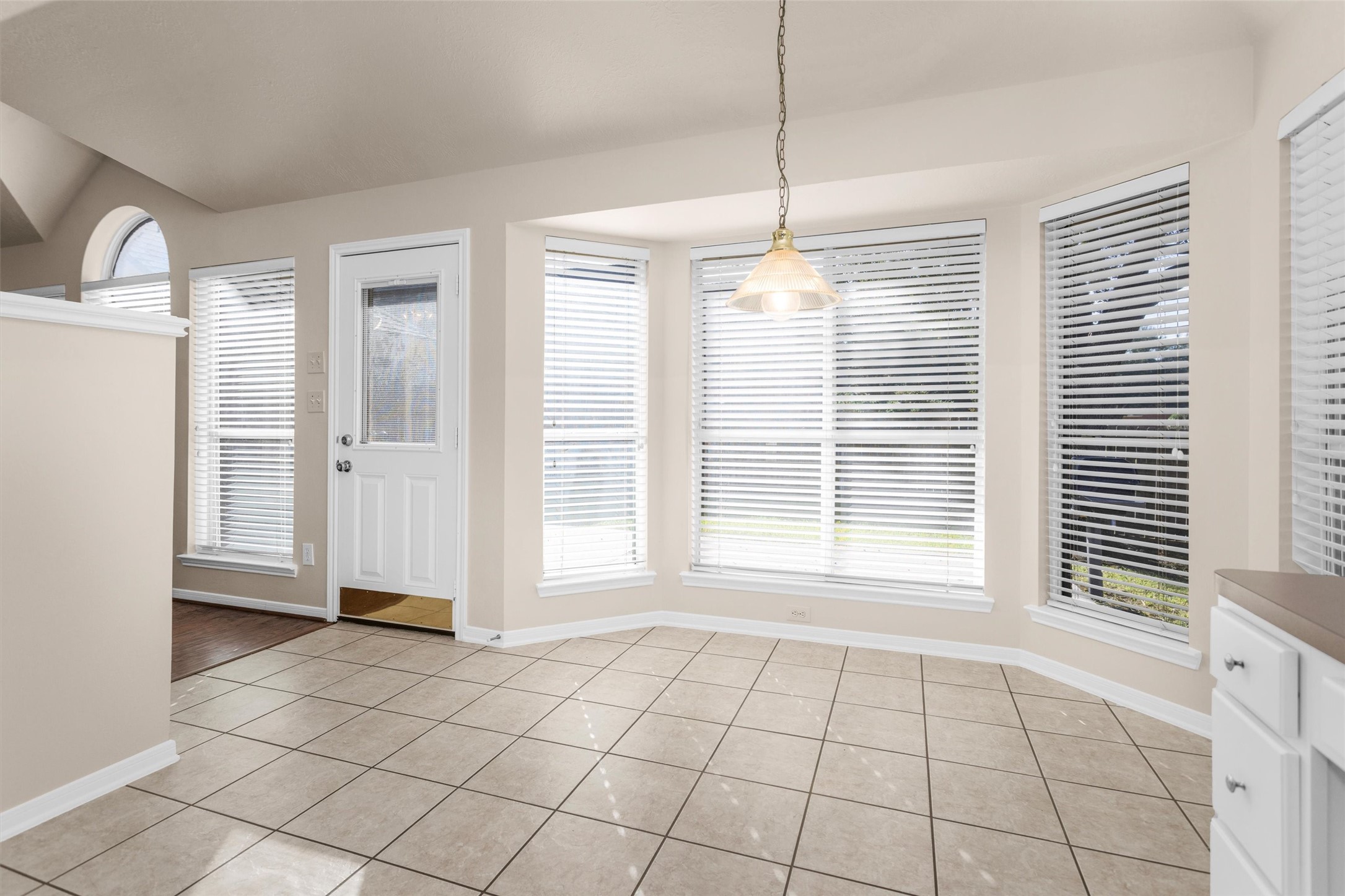 2615 Honeysuckle Walk Spring, TX 77388 - Photo 15 of 39 a view of an empty room with a window
