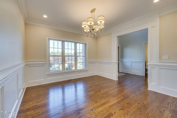 $997,000 | 5079 Rose Gardens Circle, Kingsport, TN 37660