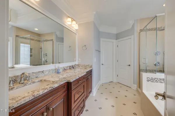$997,000 | 5079 Rose Gardens Circle, Kingsport, TN 37660