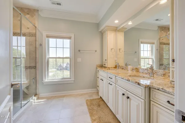 $997,000 | 5079 Rose Gardens Circle, Kingsport, TN 37660
